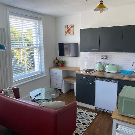 Accommodation Hub Studio 2 Лондон Экстерьер фото