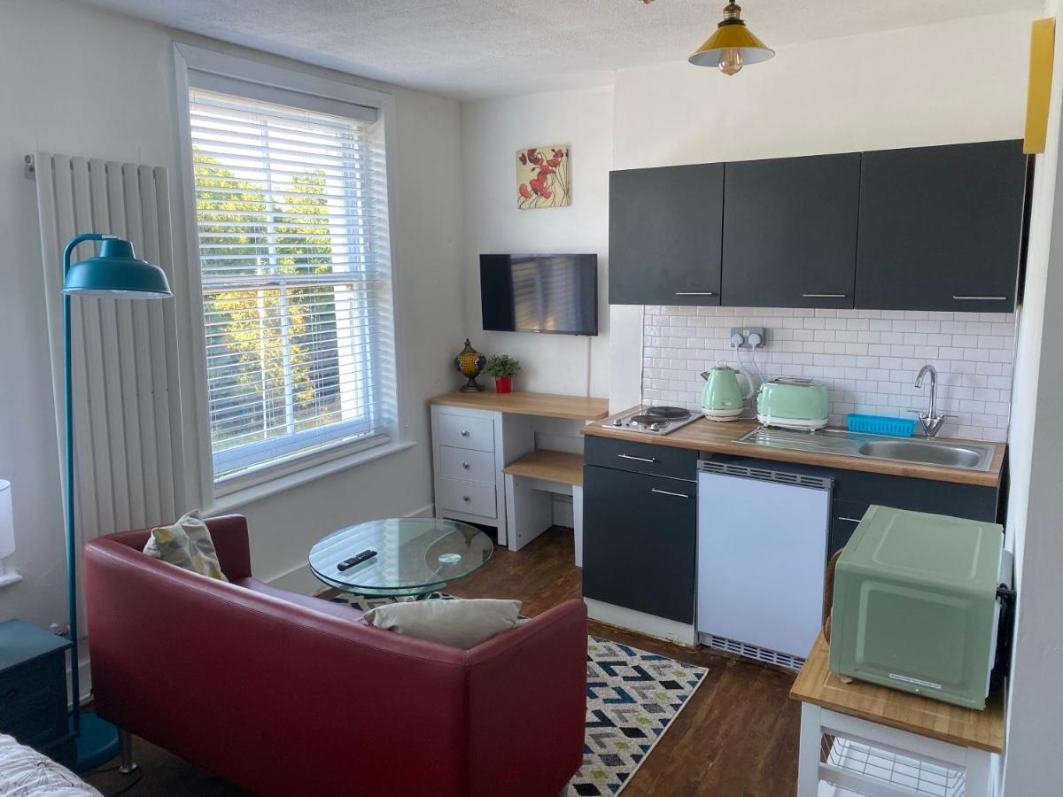 Accommodation Hub Studio 2 Лондон Экстерьер фото