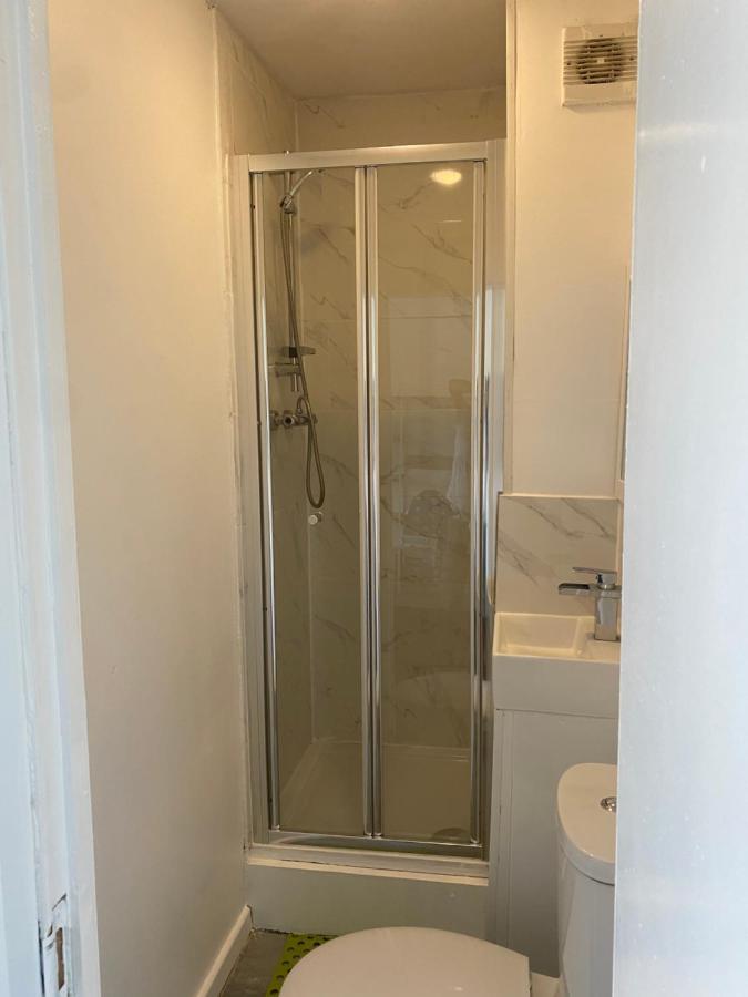 Accommodation Hub Studio 2 Лондон Экстерьер фото